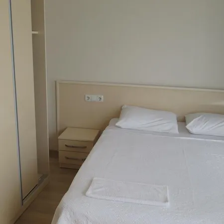 Ada Butik Κουσάντασι