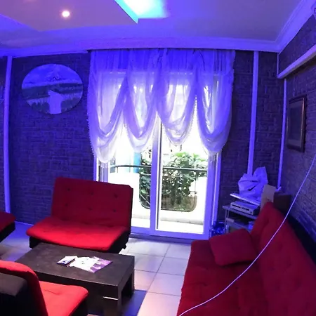 Ada Butik Ξενοδοχείο με διαμερίσματα Κουσάντασι